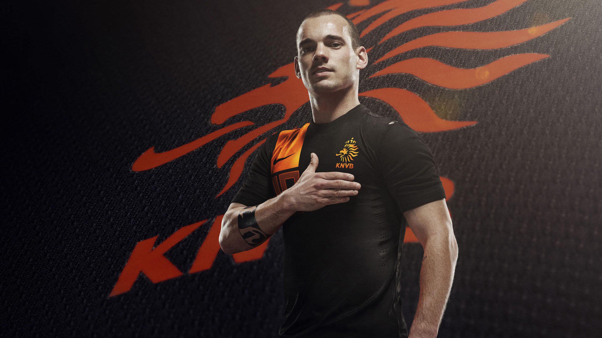 中国足球国家队重视比赛前心理预热流程设计,足球运动员比赛心理分析